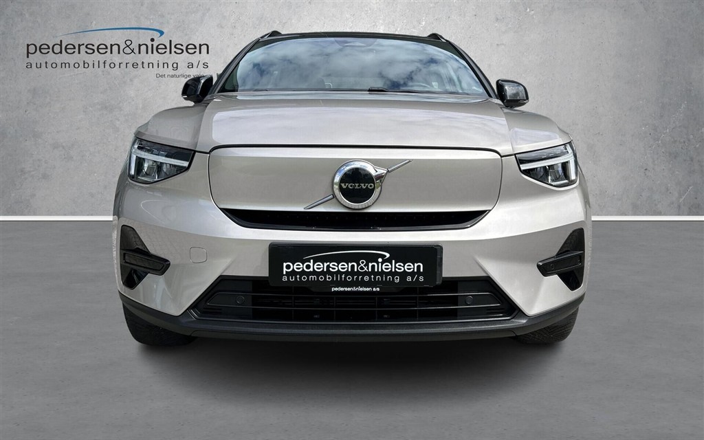 Volvo XC40 Recharge Extended Range Core 252HK 5d Aut. - Image 8