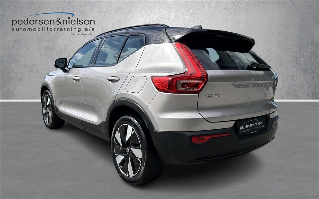 Volvo XC40 Recharge Extended Range Core 252HK 5d Aut. - Image 3