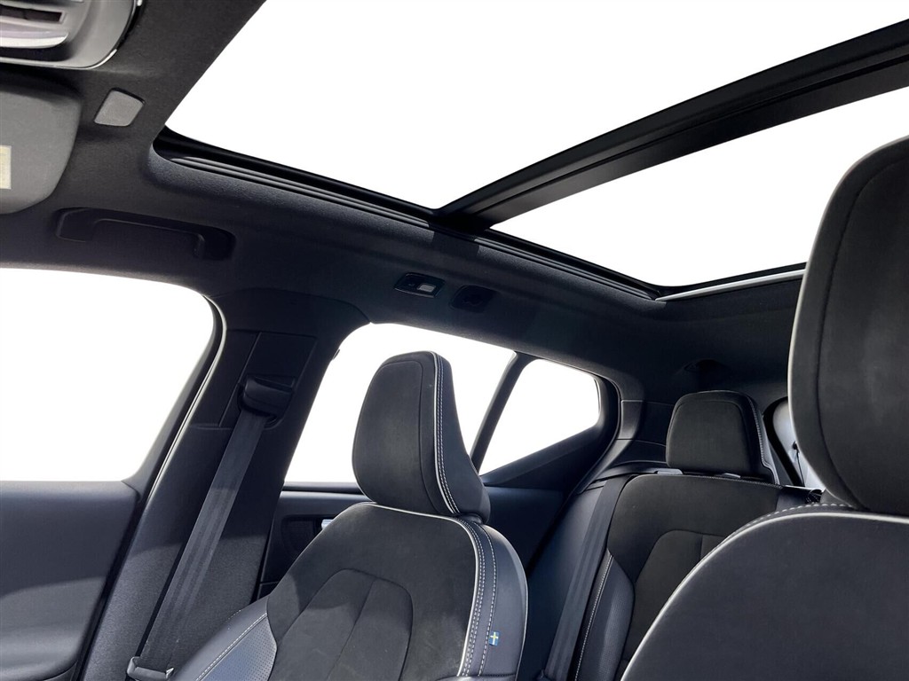 Volvo XC40 P8 Recharge Twin Plus AWD 408HK 5d Aut. - Image 14