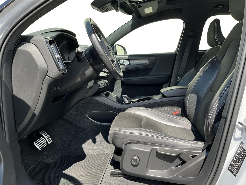 Volvo XC40 P8 Recharge Twin Plus AWD 408HK 5d Aut. - Image 4