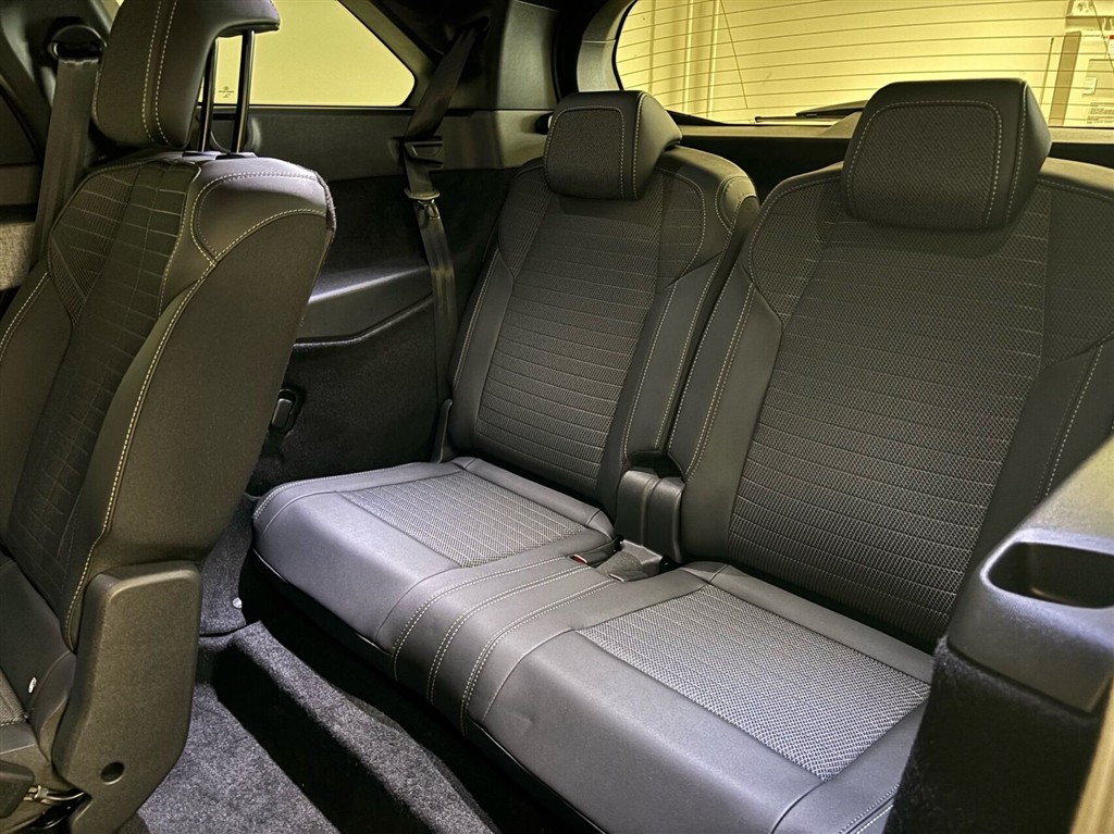 Peugeot e-5008 EL GT 210HK 5d Aut. - Image 6