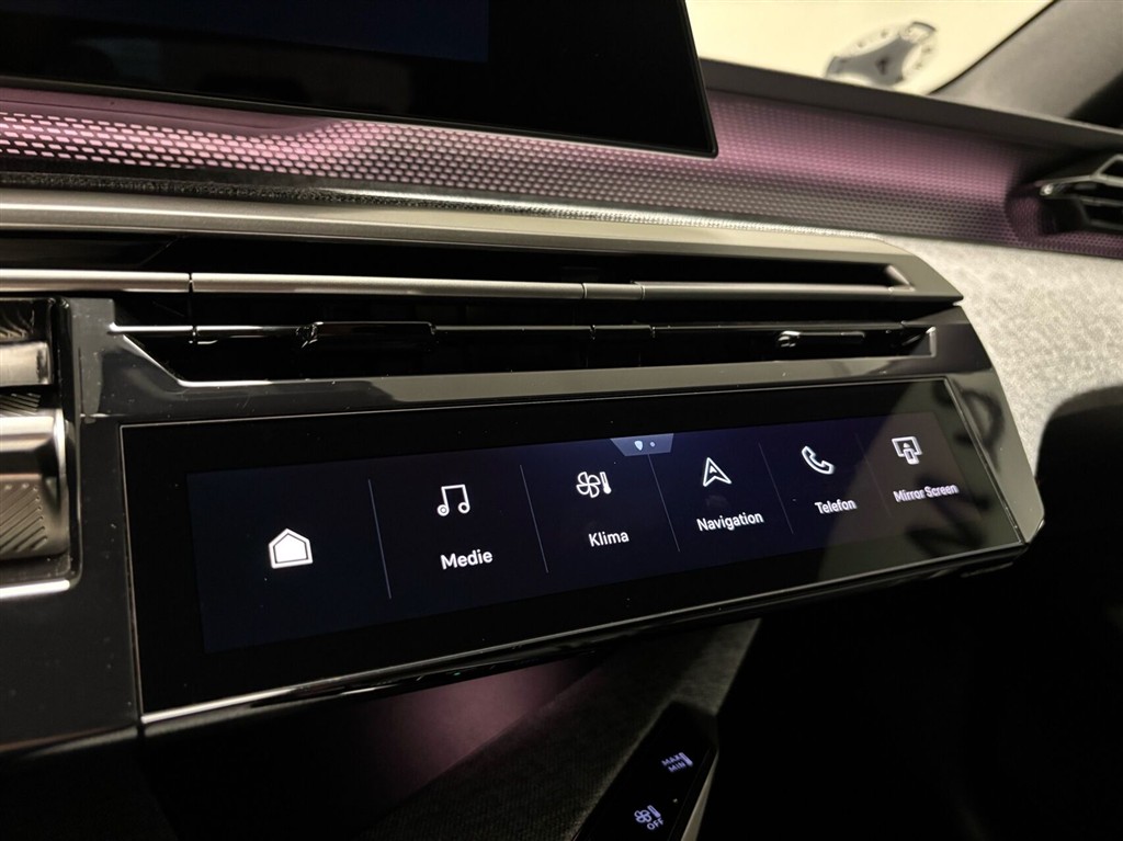 Peugeot e-5008 EL GT 210HK 5d Aut. - Image 19
