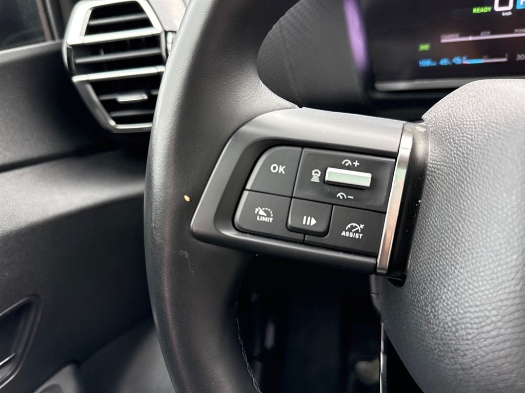 Citroën e-C4 EL Shine 136HK 5d Aut. - Image 17