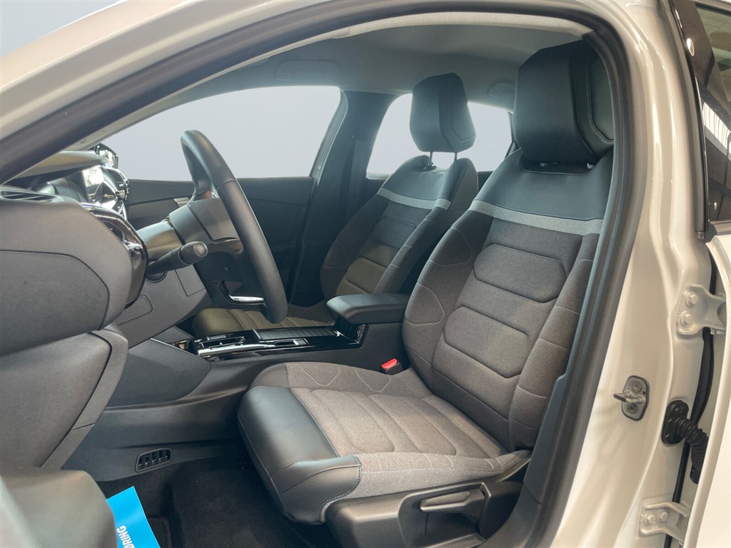 Citroën e-C4 EL Plus 136HK 5d Aut. - Image 11