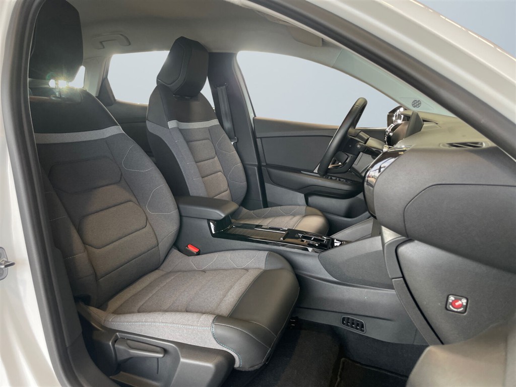 Citroën e-C4 EL Plus 136HK 5d Aut. - Image 16