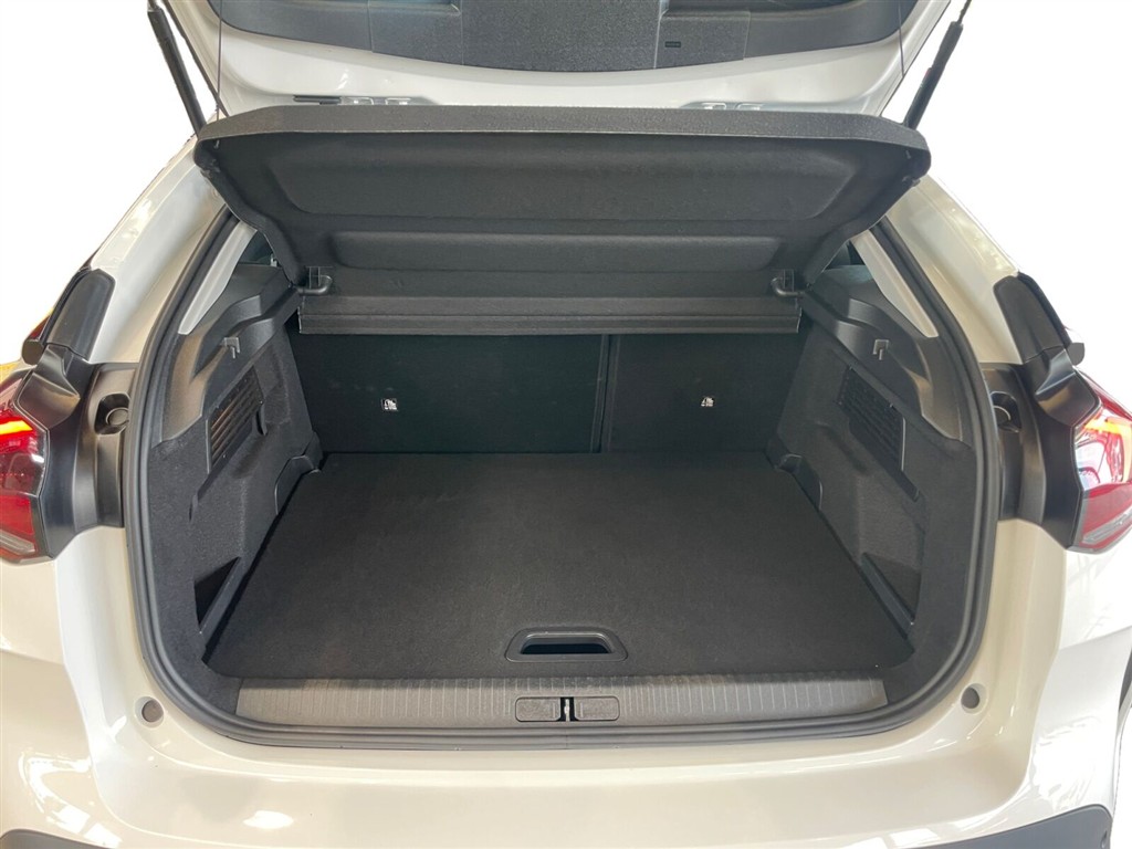 Citroën e-C4 EL Plus 136HK 5d Aut. - Image 17