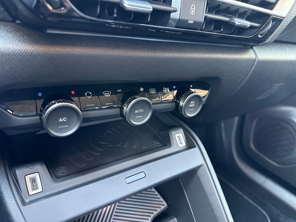 Citroën e-C4 EL Max 156HK 5d Aut. - Image 15