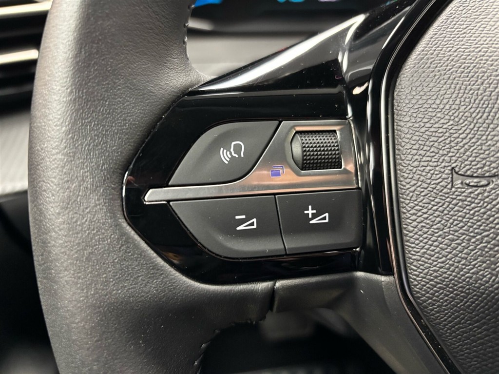Peugeot e-208 EL Style 136HK 5d Aut. - Image 12