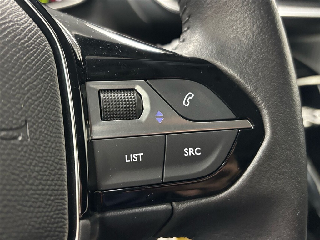 Peugeot e-208 EL Style 136HK 5d Aut. - Image 13