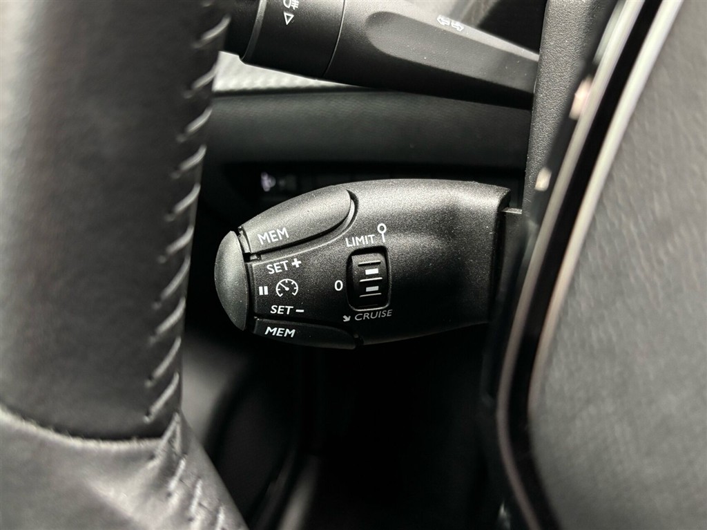 Peugeot e-208 EL Style 136HK 5d Aut. - Image 14