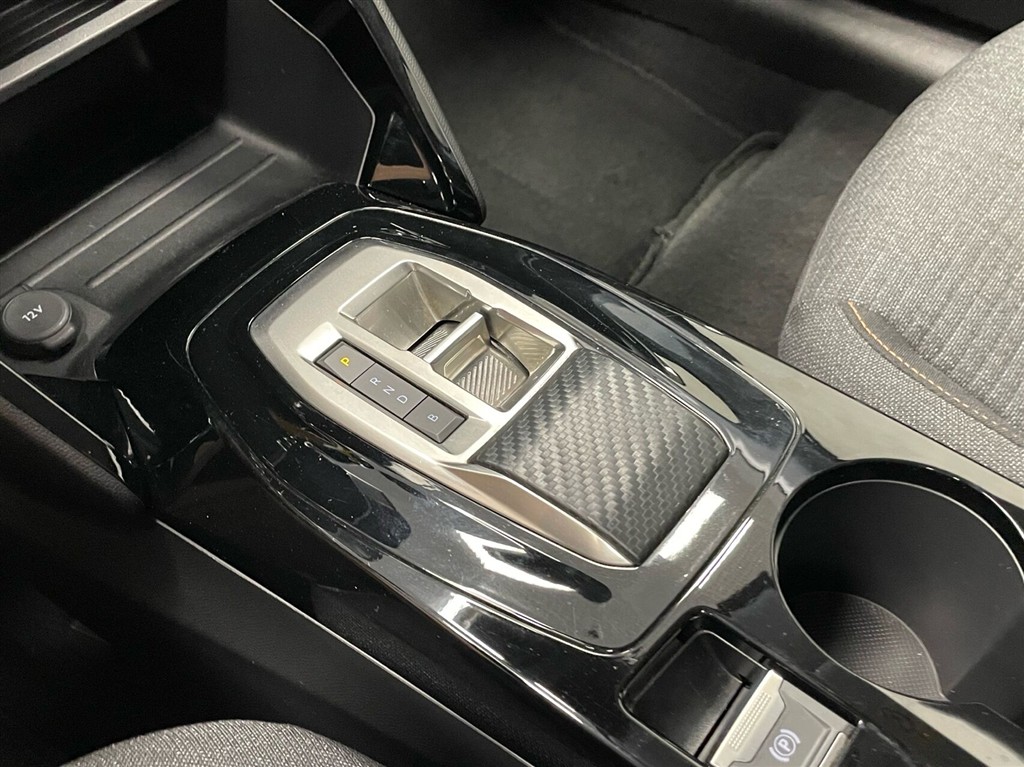 Peugeot e-208 EL Style 136HK 5d Aut. - Image 22