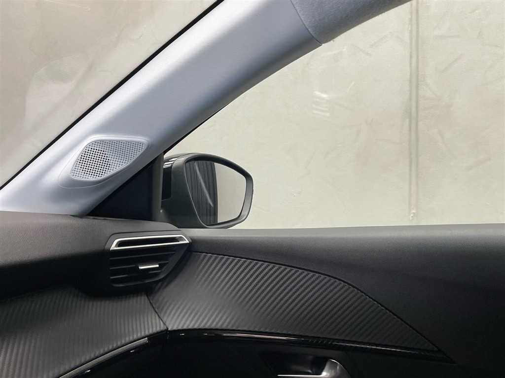 Peugeot e-208 EL Style 136HK 5d Aut. - Image 23