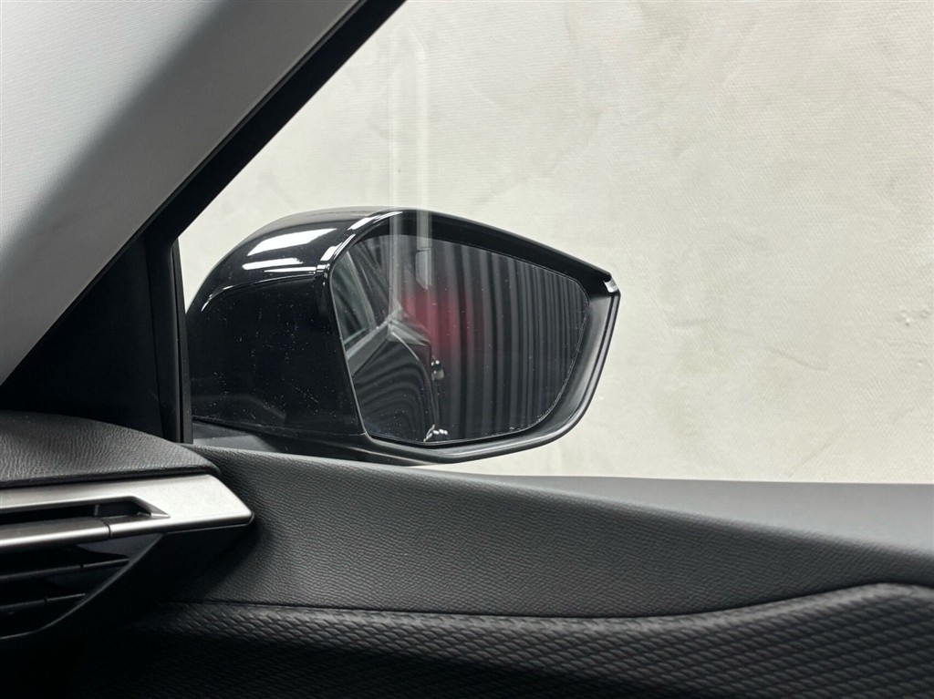 Peugeot e-308 SW EL Style 156HK Stc Aut. - Image 25