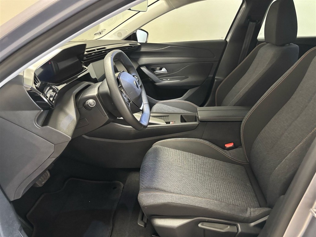Peugeot e-308 SW EL Style 156HK Stc Aut. - Image 4