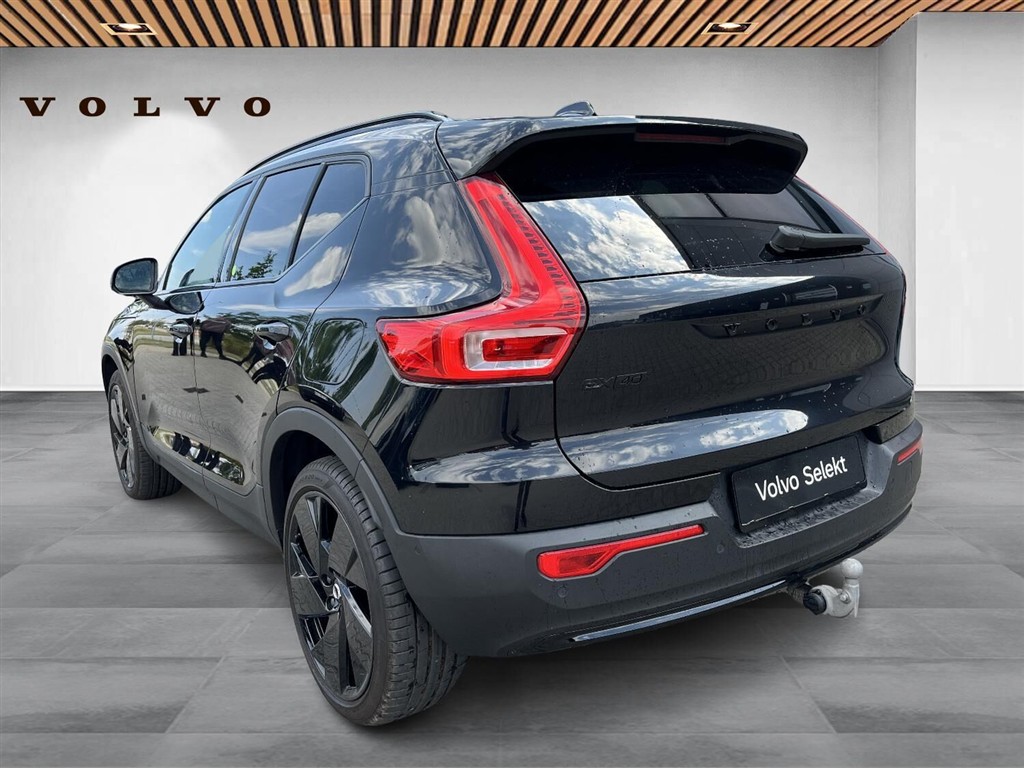 Volvo EX40 Twin Motor Performance Black Edition AWD 442HK 5d Aut. - Image 2