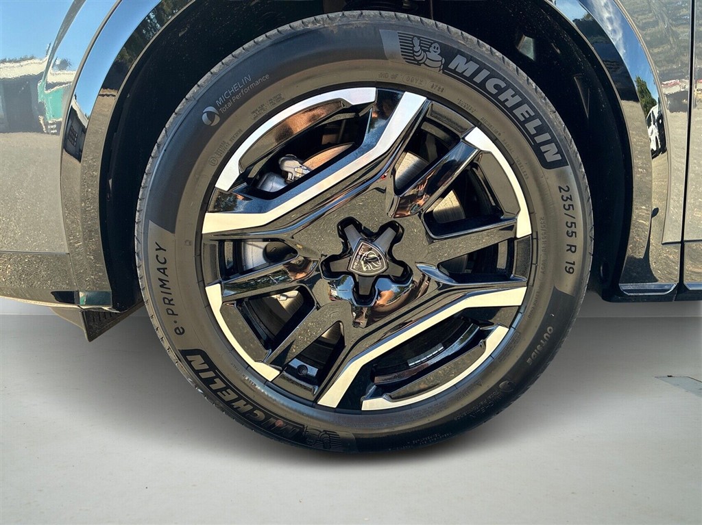 Peugeot e-5008 EL GT 210HK 5d Aut. - Image 8