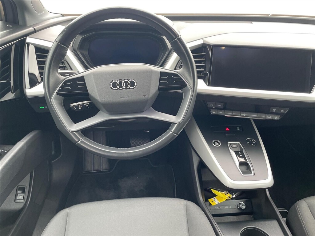 Audi Q4 45 E-tron Attitude 286HK 5d Aut. - Image 9