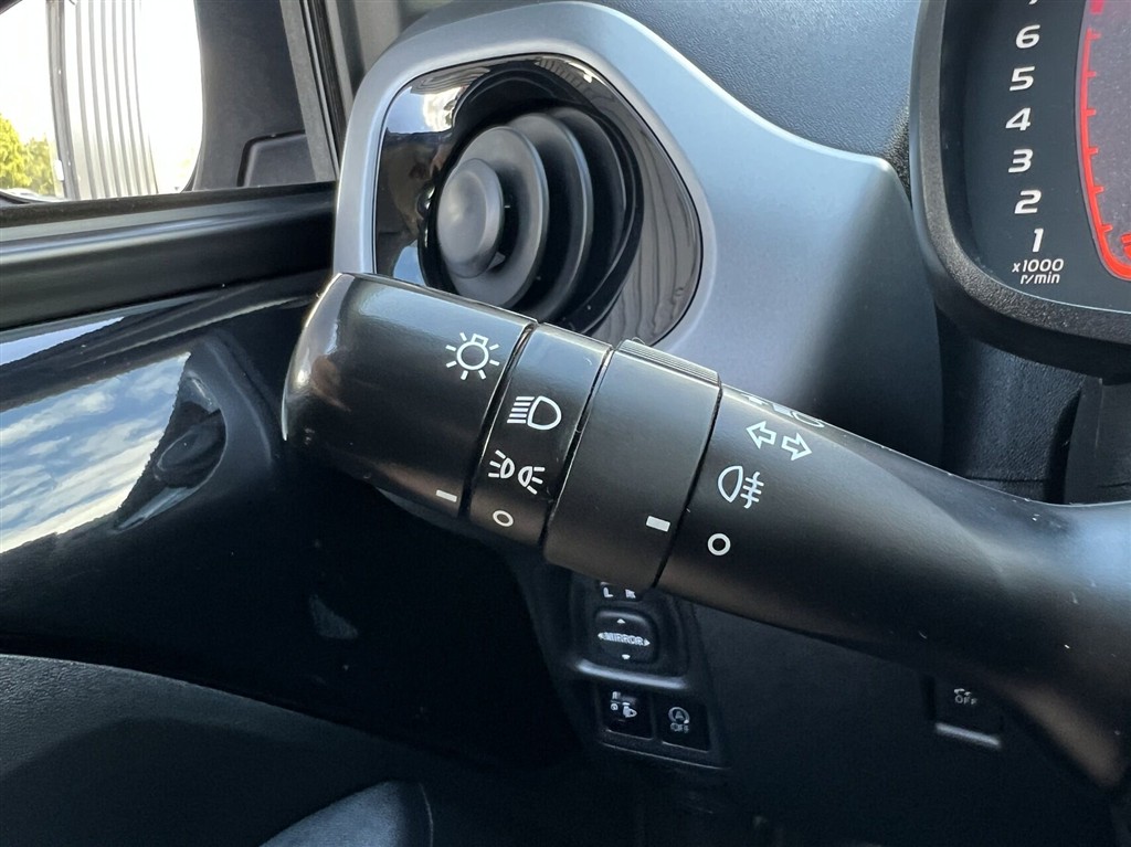 Toyota Aygo 1,0 VVT-I X-plore DAB+ 72HK 5d - Image 19