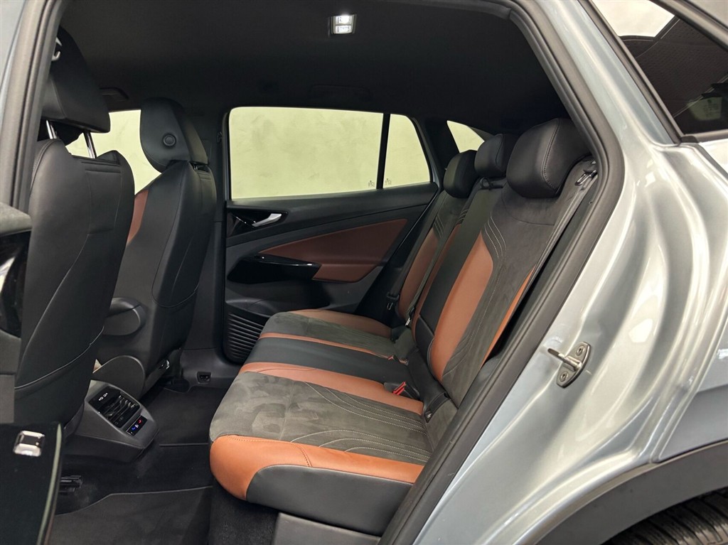 VW ID.4 EL Pro Performance 204HK 5d Aut. - Image 9