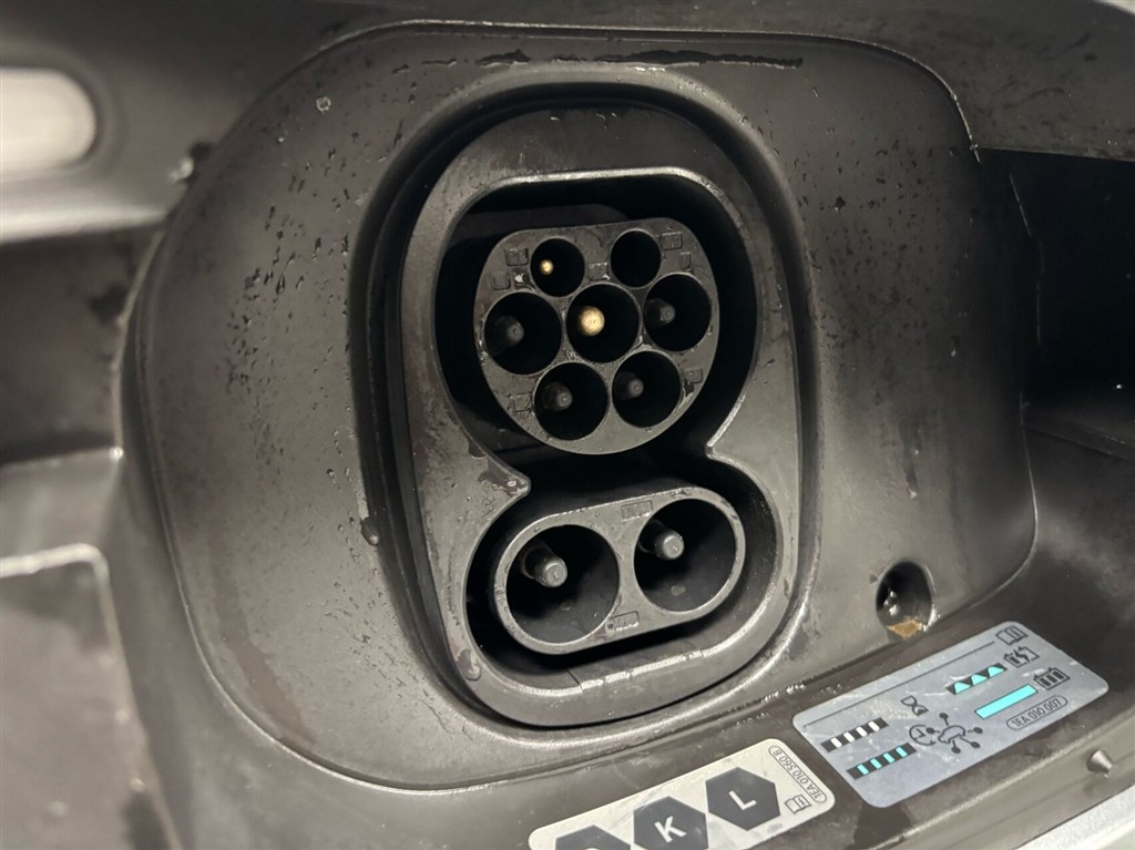 VW ID.4 EL Pro Performance 204HK 5d Aut. - Image 25