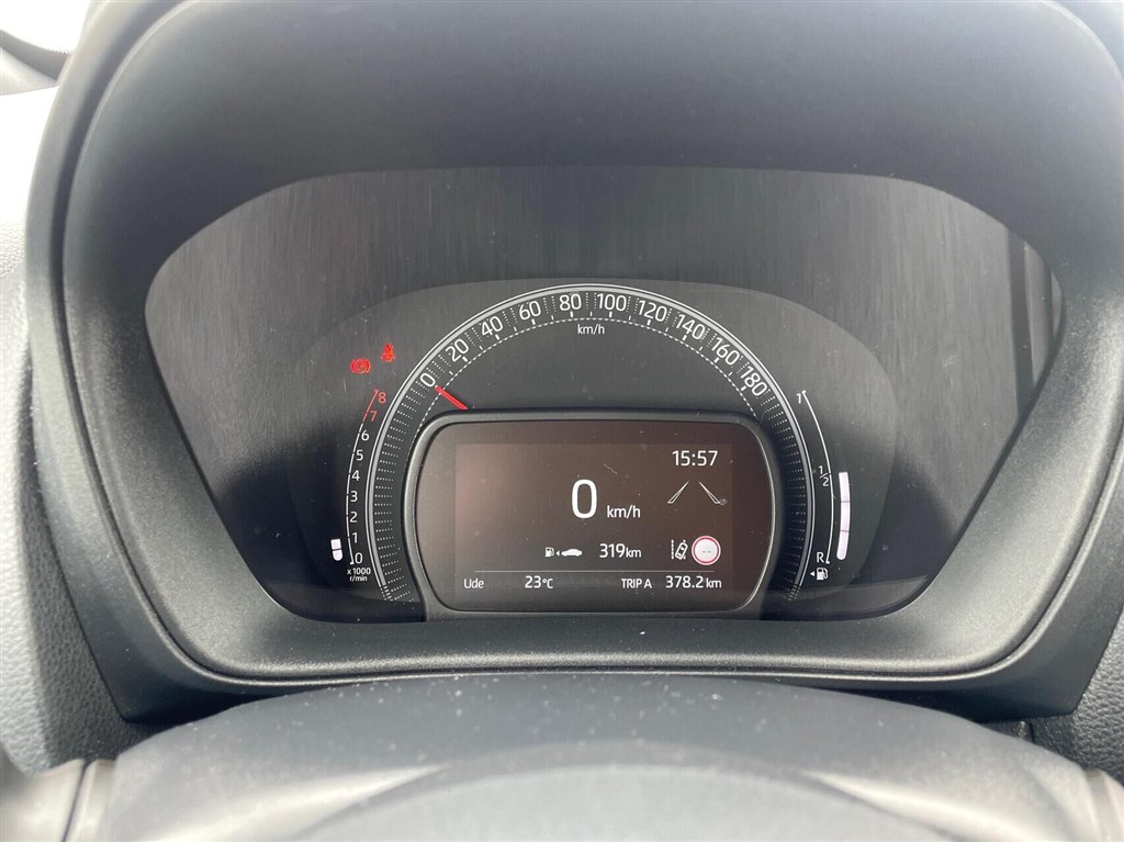 Toyota Aygo X 1,0 VVT-I Active 72HK 5d - Image 14