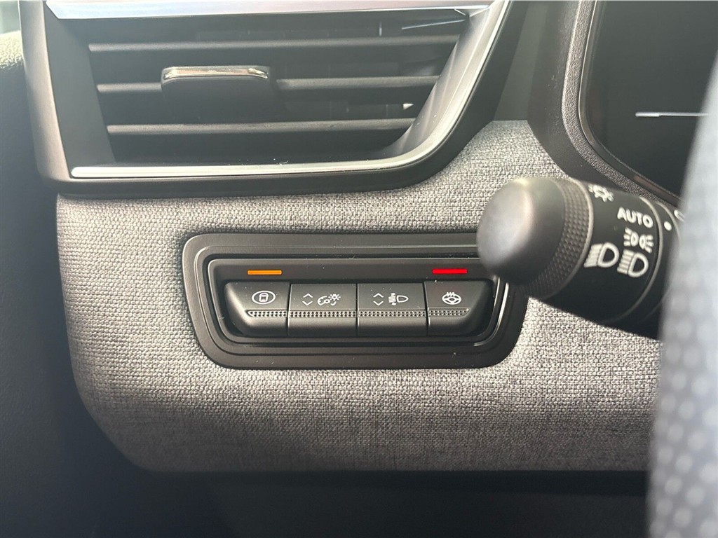 Renault Clio 1,0 TCE Evolution 90HK 5d 6g - Image 24