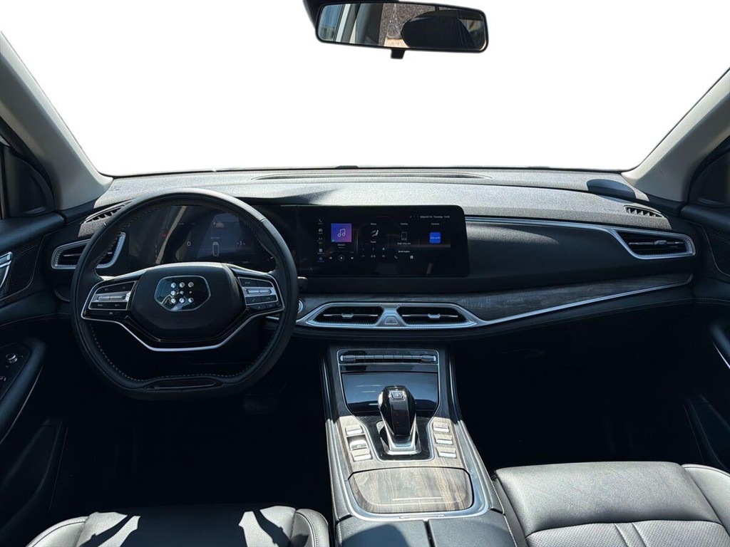 Navor E5 1,5 Plugin-hybrid Rock E-CVT 218HK 5d Aut. - Image 12