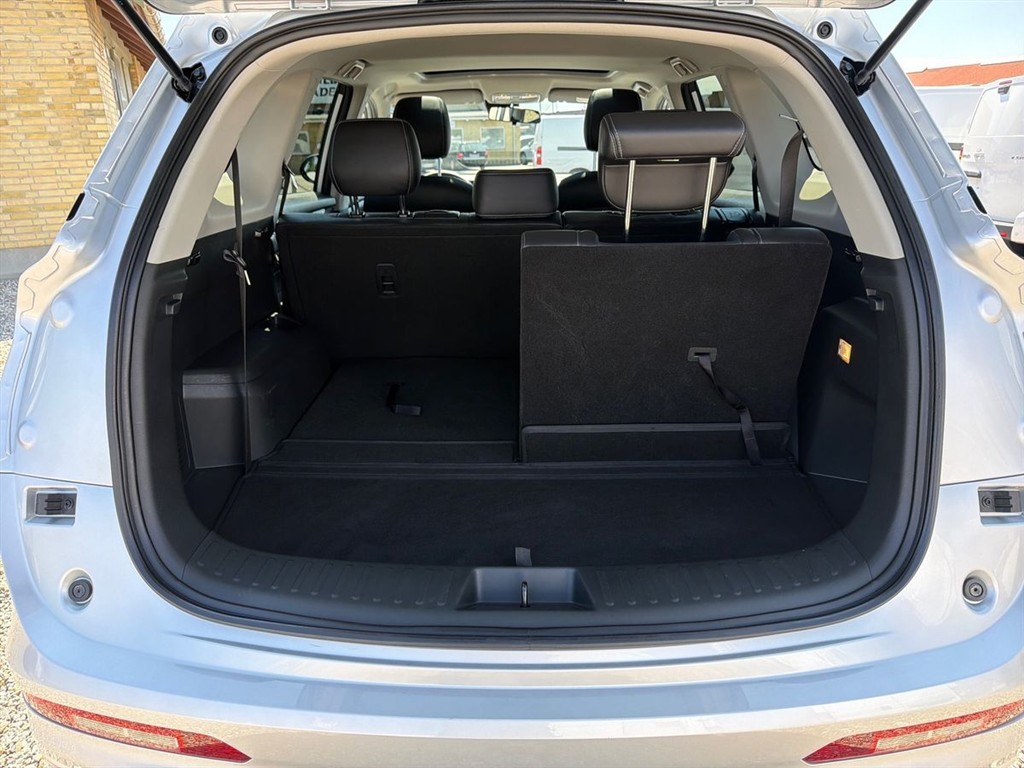 Navor E5 1,5 Plugin-hybrid Rock E-CVT 218HK 5d Aut. - Image 13