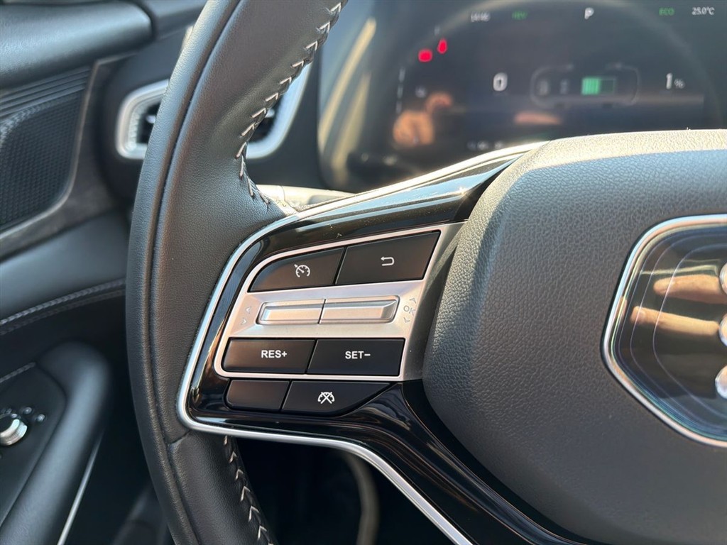 Navor E5 1,5 Plugin-hybrid Rock E-CVT 218HK 5d Aut. - Image 16