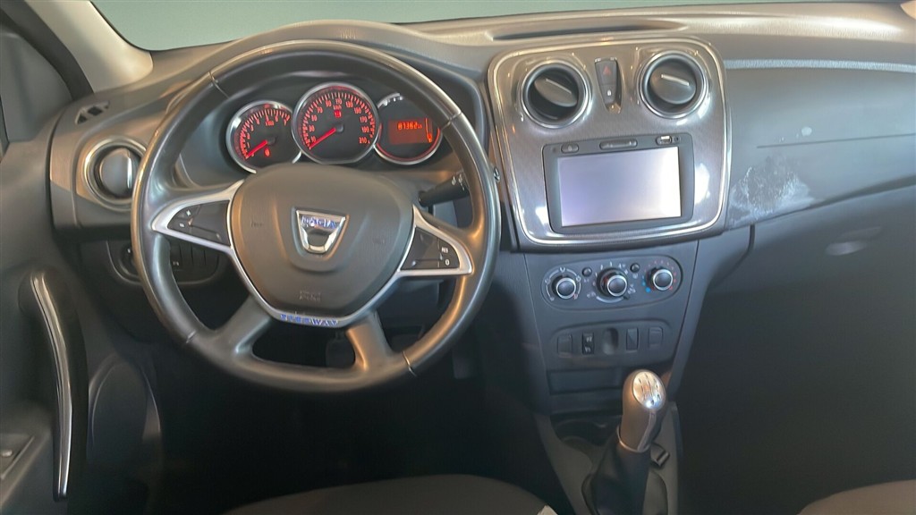 Dacia Sandero 1,5 Blue dCi Stepway Start/Stop 95HK 5d - Image 9