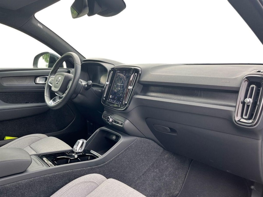 Volvo C40 P6 Recharge Ultimate 231HK 4d Aut. - Image 13