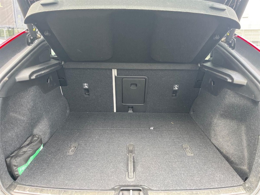 Volvo C40 P6 Recharge Ultimate 231HK 4d Aut. - Image 24