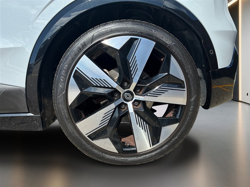 Renault Mégane E-TECH Techno 220HK 5d Aut. - Image 6