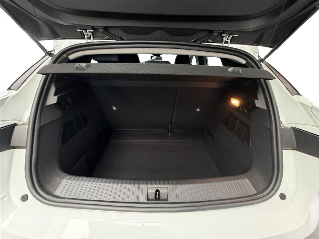 Renault Mégane E-TECH Equilibre 130HK 5d Aut. - Image 17