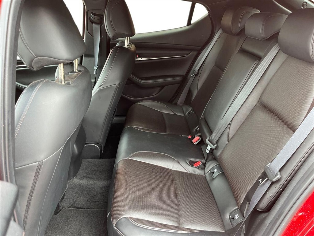 Mazda 3 2,0 Skyactiv-G Mild hybrid Cosmo 150HK 5d 6g Aut. - Image 11