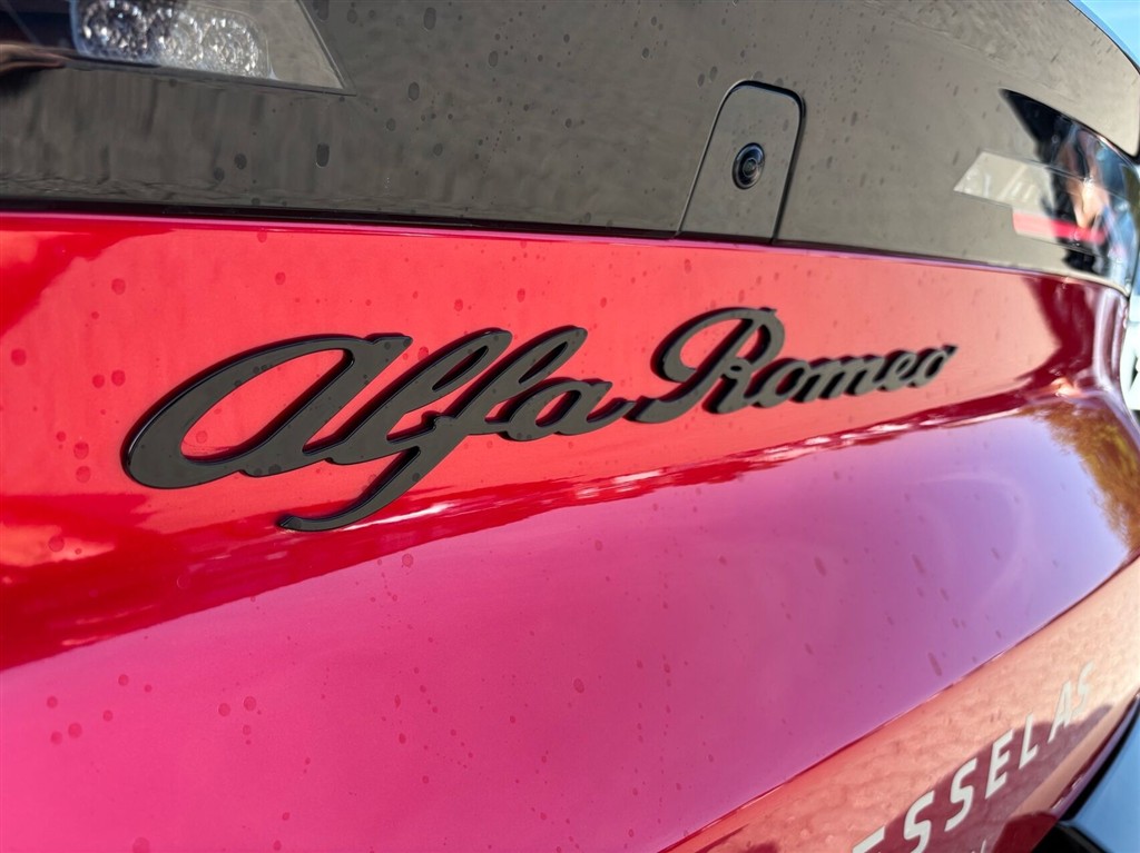 Alfa Romeo Junior 54 kWh 156hk - Image 7