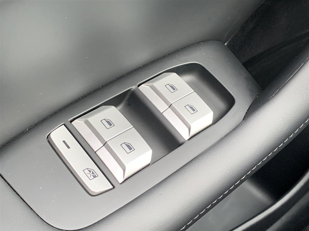 MG MGS5 Electric 64 kWh LR RWD Luxury 231HK Stc Aut. - Image 20