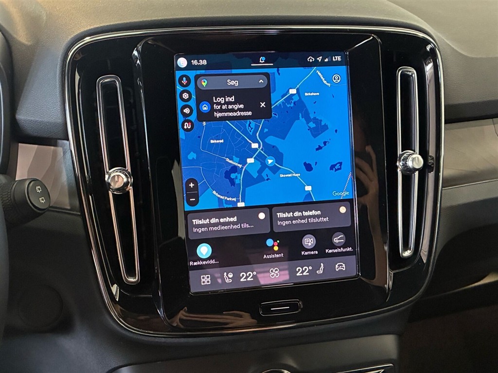 Volvo XC40 Recharge Extended Range Plus 252HK 5d Aut. - Image 9