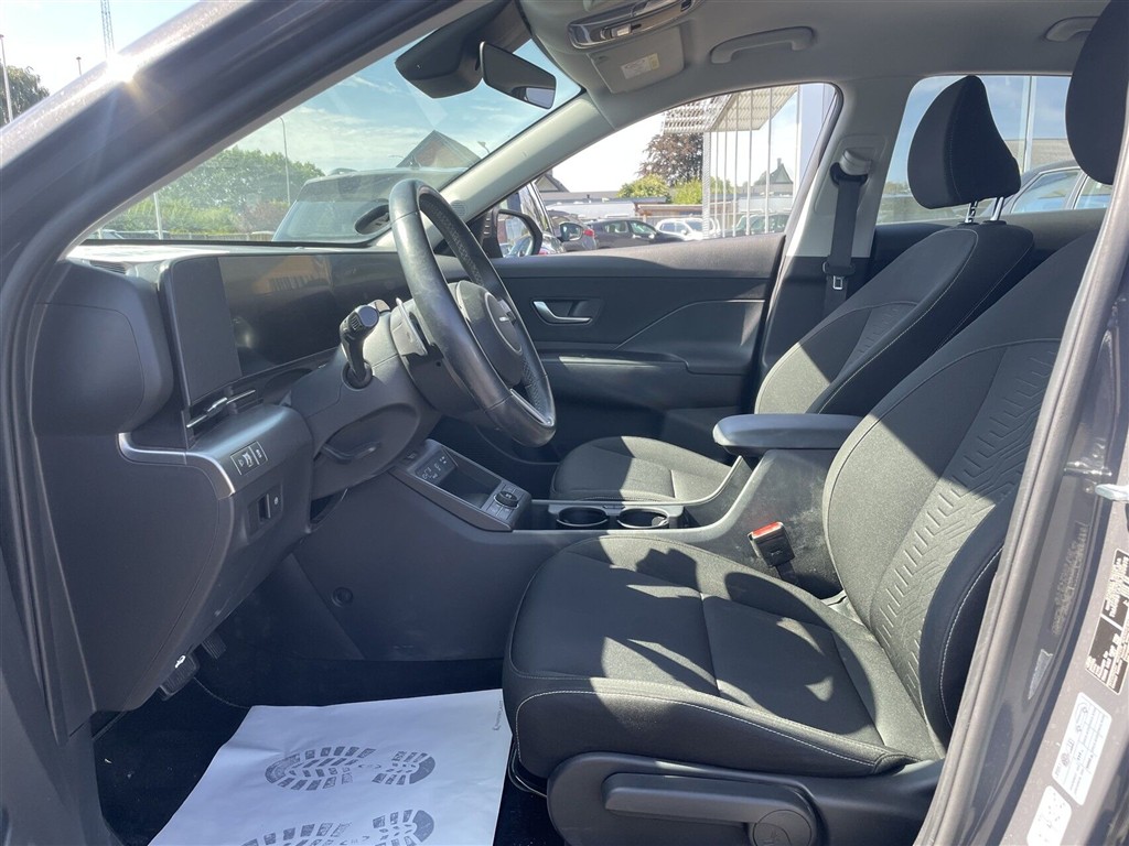 Hyundai Kona Electric 65,4 kWh Essential Long Range 217HK 5d Aut. - Image 8