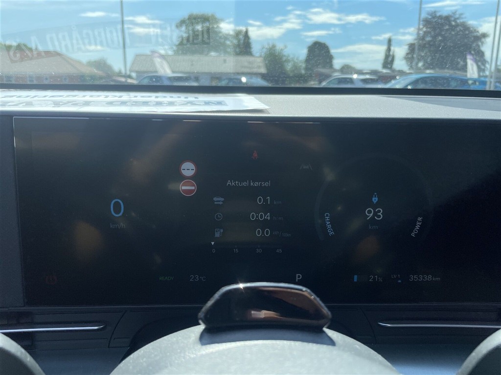 Hyundai Kona Electric 65,4 kWh Essential Long Range 217HK 5d Aut. - Image 9