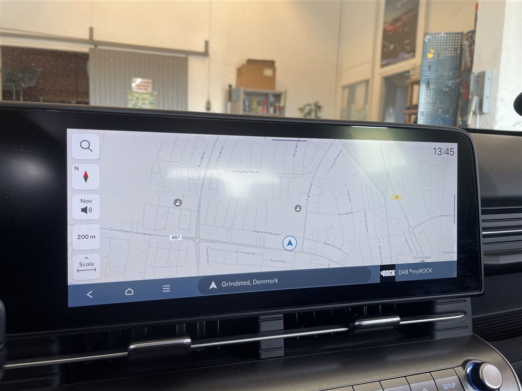Hyundai Kona Electric 65,4 kWh Essential Long Range 217HK 5d Aut. - Image 13
