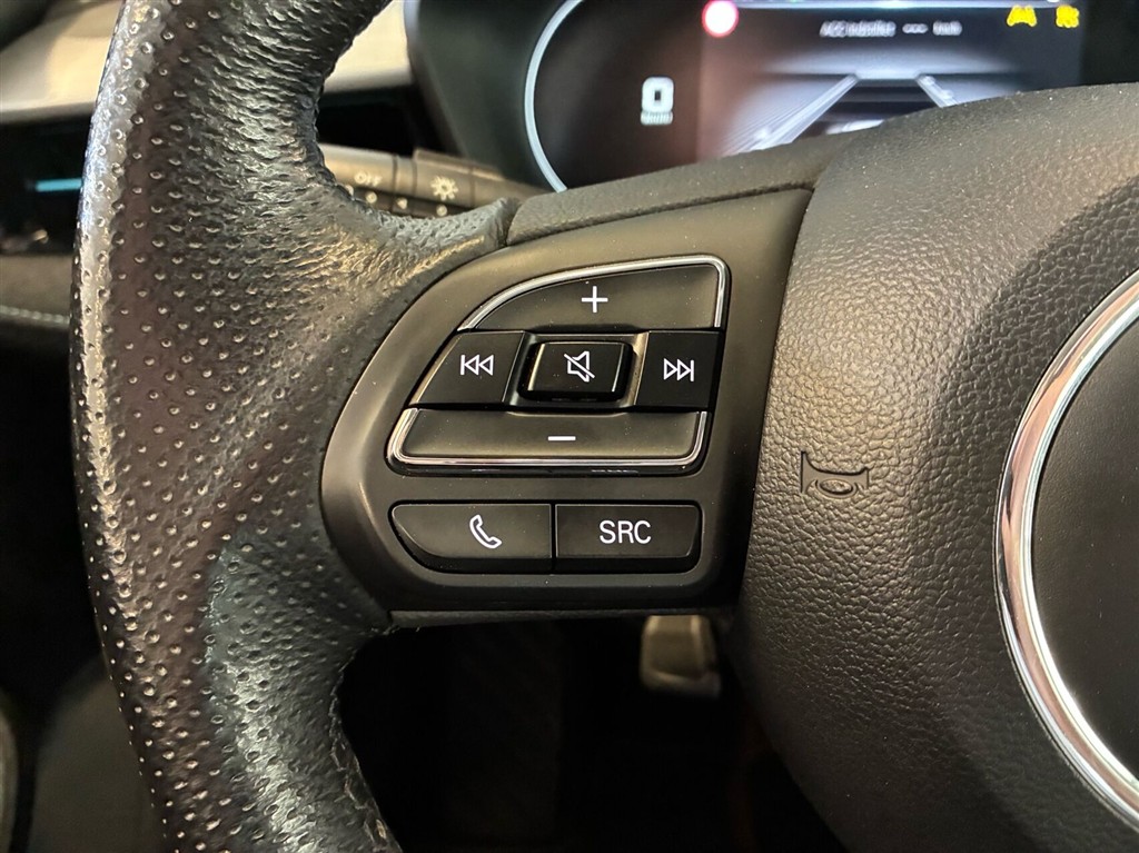 MG MG5 Electric EL Standard Range Luxury 177HK Stc Aut. - Image 6