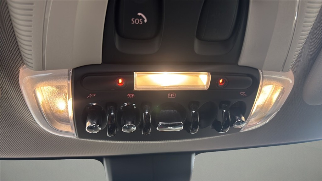 Mini Cooper SE EL Essential 184HK 3d Aut. - Image 14
