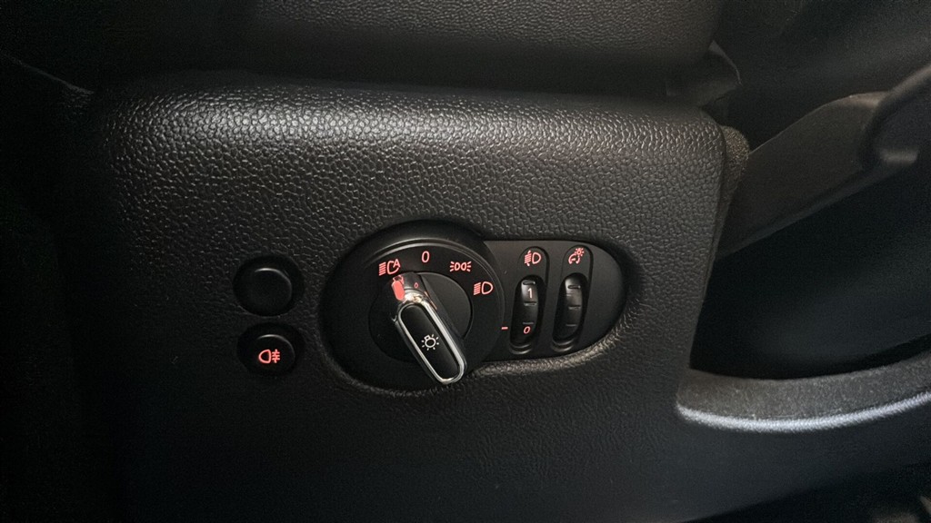 Mini Cooper SE EL Essential 184HK 3d Aut. - Image 15