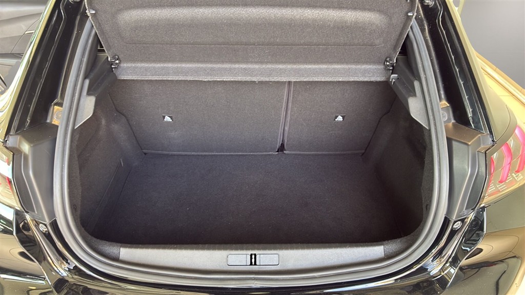Peugeot 208 1,2 PureTech Allure Grand 100HK 5d 6g - Image 8