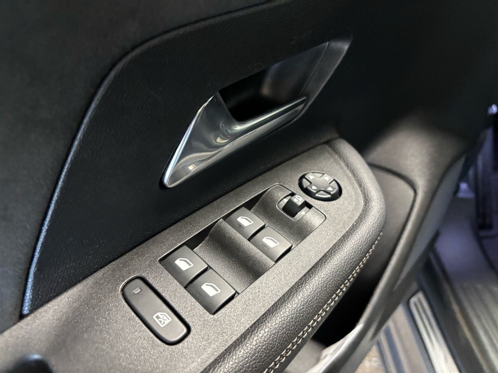 Opel Mokka-e EL Ultimate 136HK 5d Aut. - Image 8