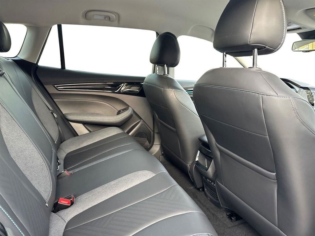 MG MG5 Electric EL Standard Range Luxury 177HK Stc Aut. - Image 12