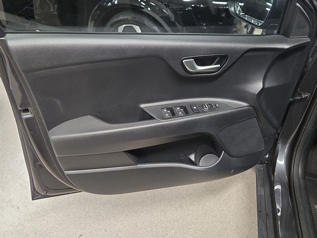 Kia Stonic 1,0 T-GDI Vision 100HK 5d - Image 19