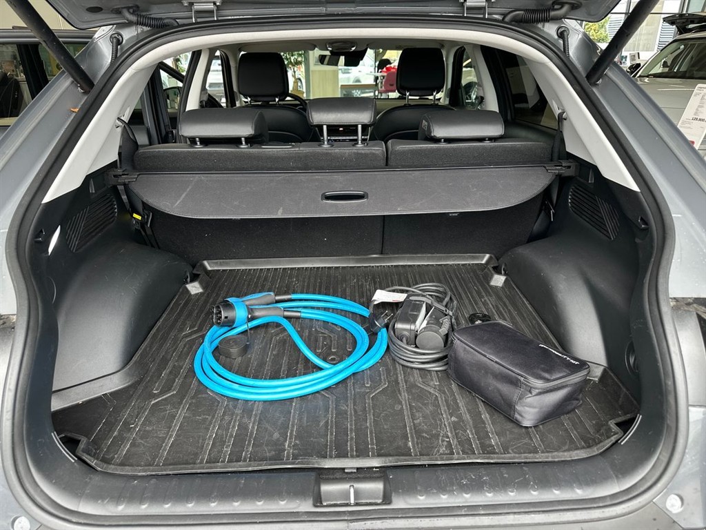 Hyundai Ioniq 5 Electric 84 kWh Advanced 229HK 5d Aut. - Image 13