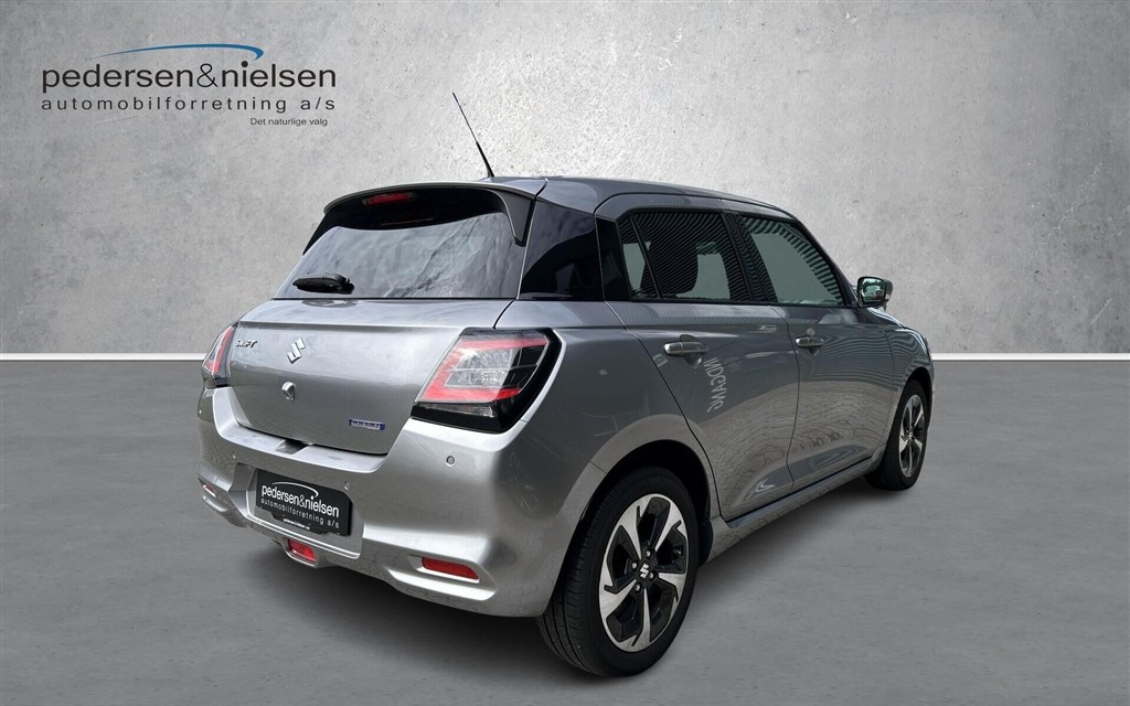 Suzuki Swift 1,2 Desire 82HK 5d - Image 5